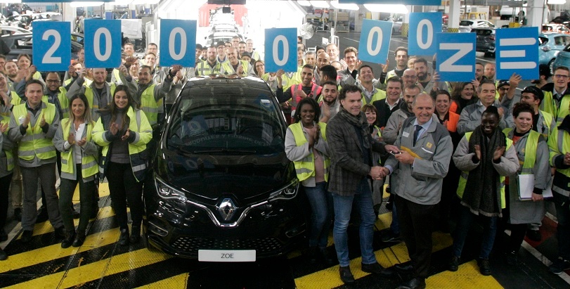 Foto van de week | 200.000ste Renault ZOE geproduceerd